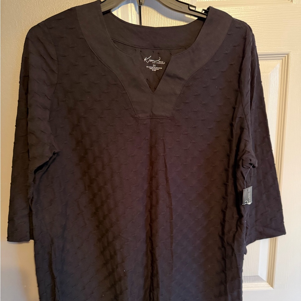 NWT - Kim Rogers Black Textured V-Neck plus size Blouse